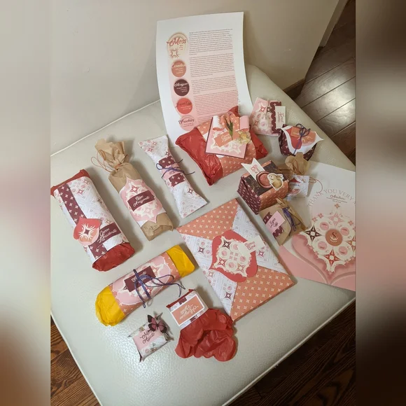 Hand Wrapping Add On - Picture 13 of 13